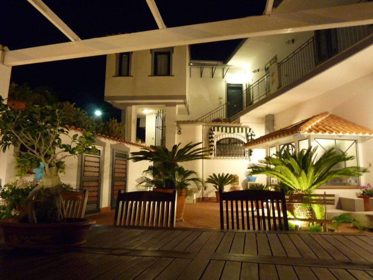 B&B Dea Fortuna Bacoli Luaran gambar