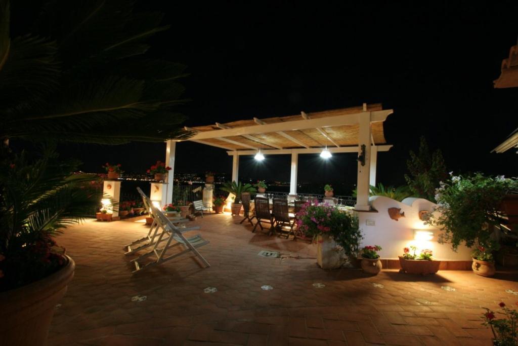 B&B Dea Fortuna Bacoli Luaran gambar